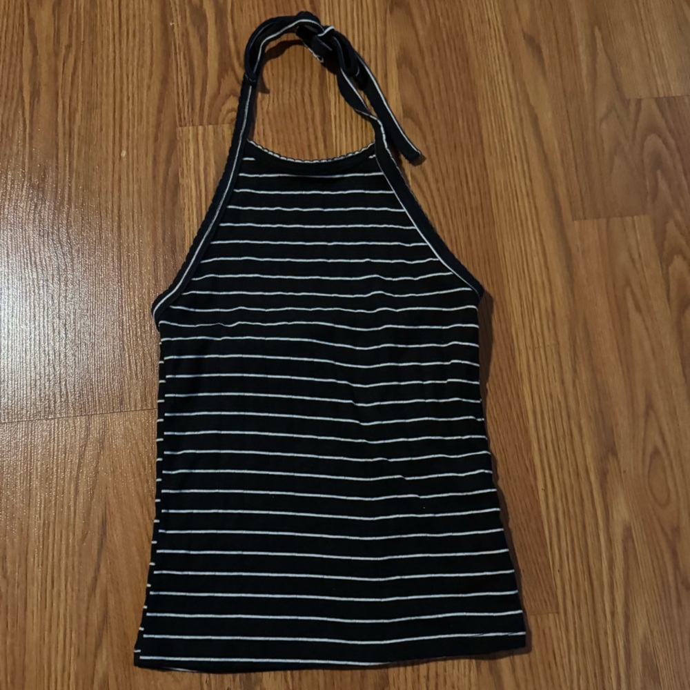 American‎ Eagle Outfitters Black and White Long Sleeve Tee